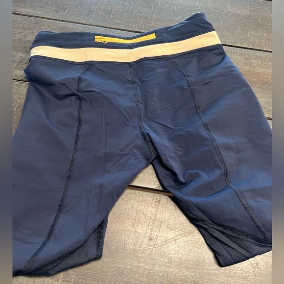 Lululemon capri leggings - Picture 9 of 10